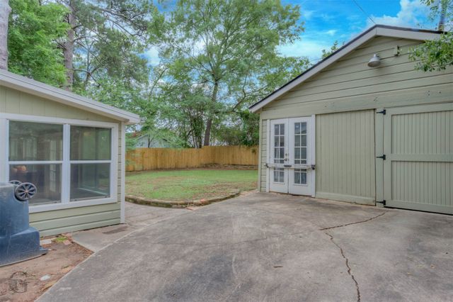 3928 Richmond Avenue, Shreveport, LA 71106