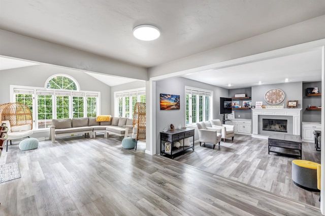 1753 MARTINWOOD COURT, De Pere, WI 54115