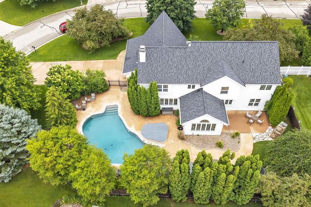 1753 MARTINWOOD COURT, De Pere, WI 54115