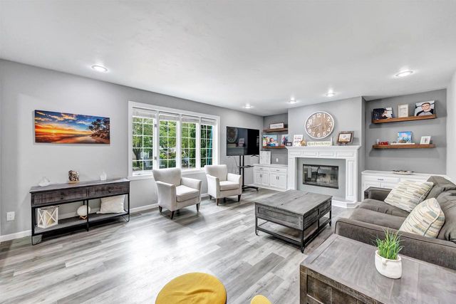 1753 MARTINWOOD COURT, De Pere, WI 54115