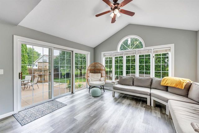 1753 MARTINWOOD COURT, De Pere, WI 54115