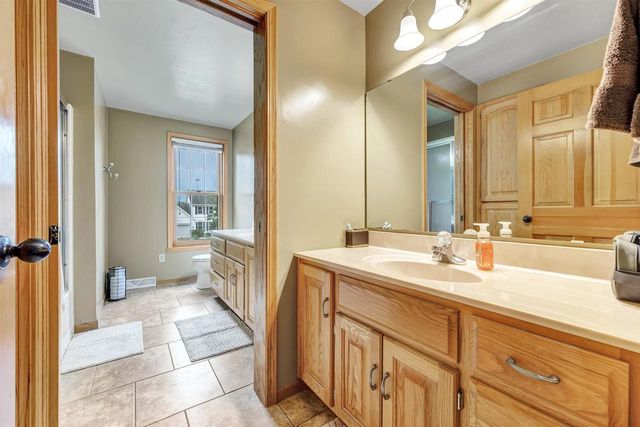 1753 MARTINWOOD COURT, De Pere, WI 54115