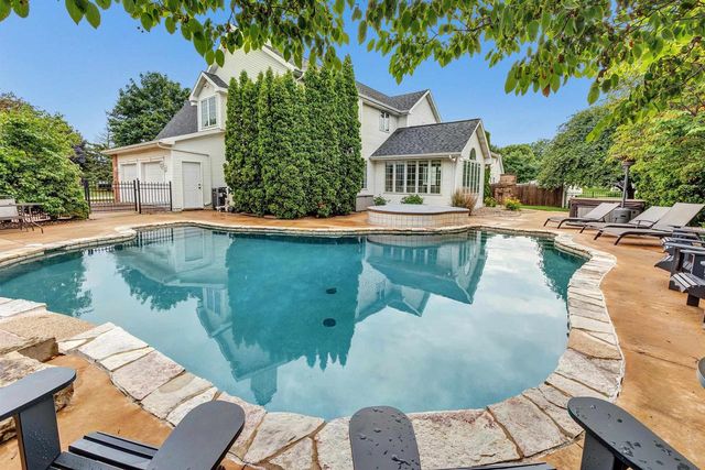 1753 MARTINWOOD COURT, De Pere, WI 54115