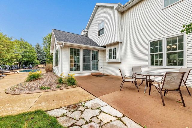 1753 MARTINWOOD COURT, De Pere, WI 54115