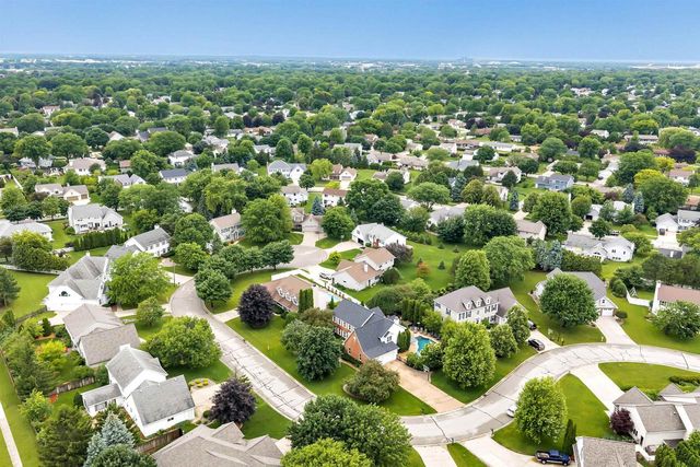 1753 MARTINWOOD COURT, De Pere, WI 54115