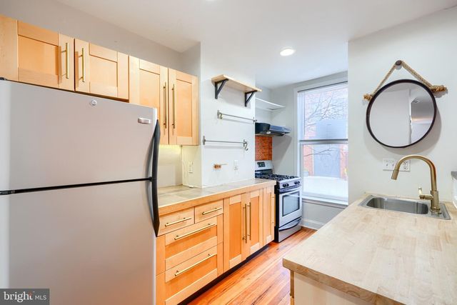 2141 CAMBRIDGE ST, Baltimore, MD 21231