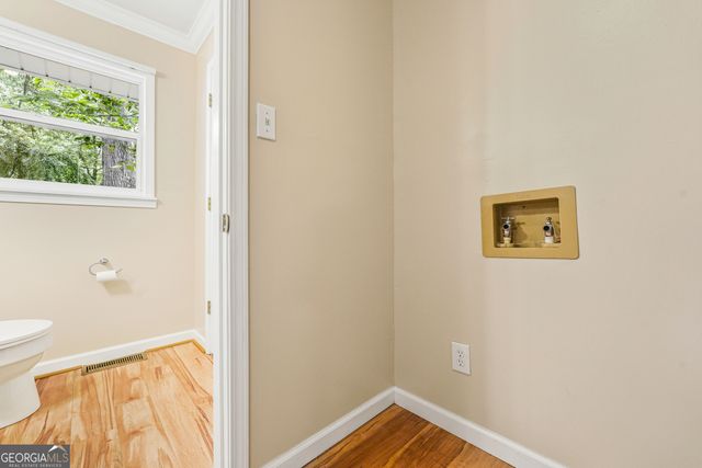 291 W Lakeview Drive NE, Milledgeville, GA 31061