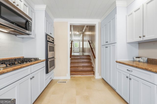 291 W Lakeview Drive NE, Milledgeville, GA 31061