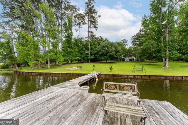 291 W Lakeview Drive NE, Milledgeville, GA 31061