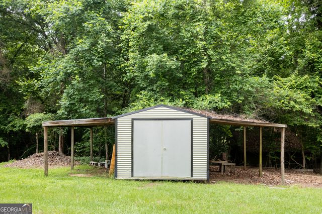 291 W Lakeview Drive NE, Milledgeville, GA 31061
