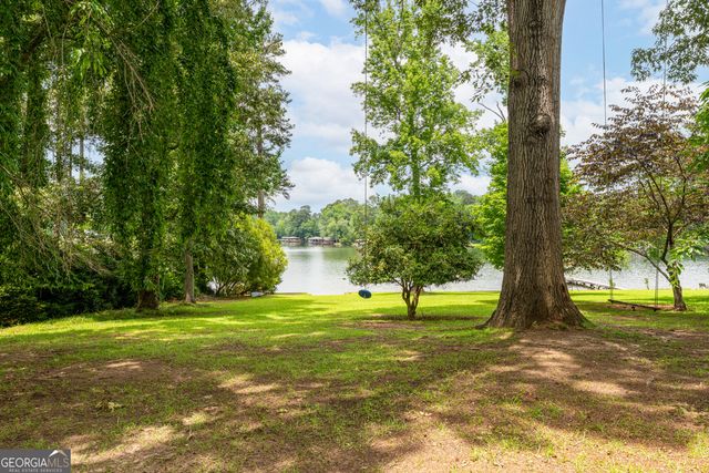 291 W Lakeview Drive NE, Milledgeville, GA 31061