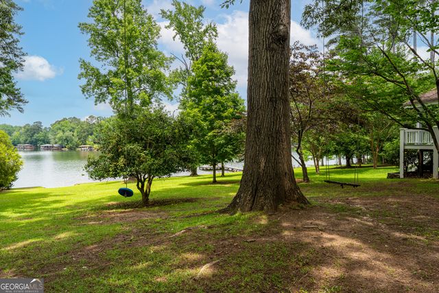291 W Lakeview Drive NE, Milledgeville, GA 31061