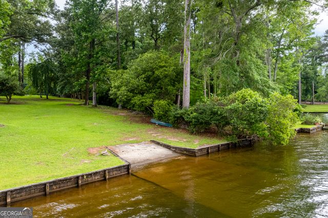 291 W Lakeview Drive NE, Milledgeville, GA 31061