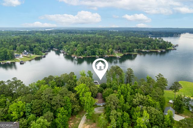 291 W Lakeview Drive NE, Milledgeville, GA 31061