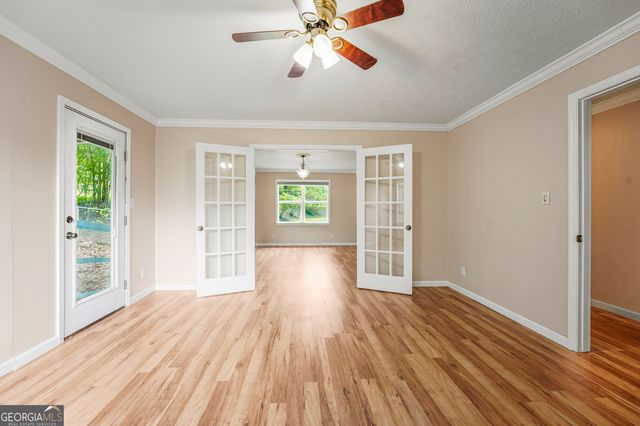291 W Lakeview Drive NE, Milledgeville, GA 31061