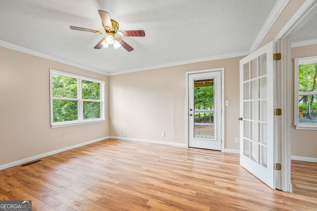 291 W Lakeview Drive NE, Milledgeville, GA 31061