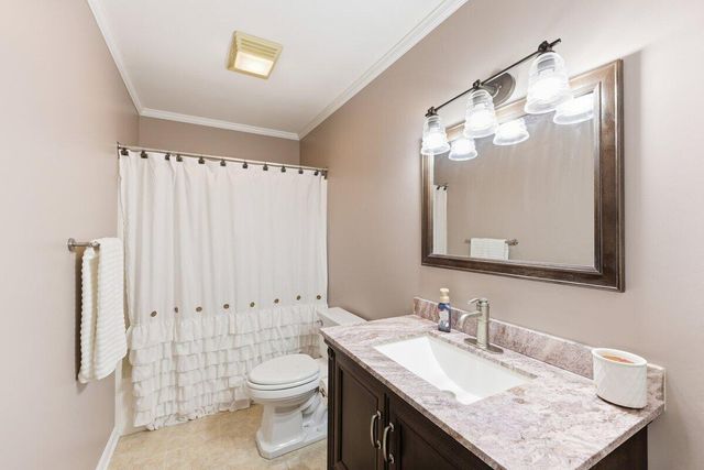 210 Carolina Avenue, Saint George, SC 29477