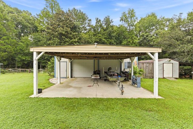 210 Carolina Avenue, Saint George, SC 29477