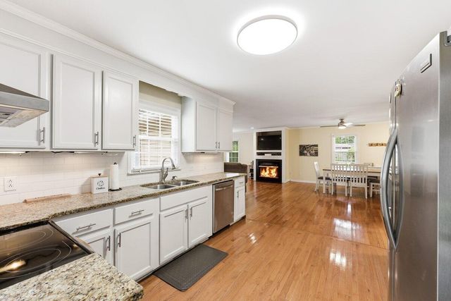 210 Carolina Avenue, Saint George, SC 29477