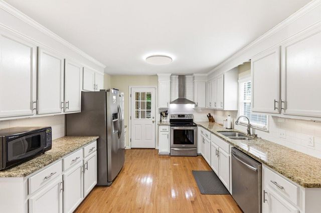 210 Carolina Avenue, Saint George, SC 29477