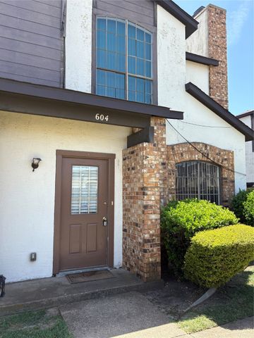 611 ORIOLE Boulevard 604, Duncanville, TX 75116