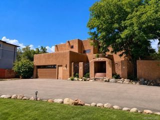 945 Oxford Ln, Colorado Springs, CO 80905