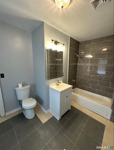 817 Albany Avenue, Hartford, CT 06112