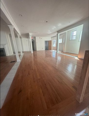 817 Albany Avenue, Hartford, CT 06112