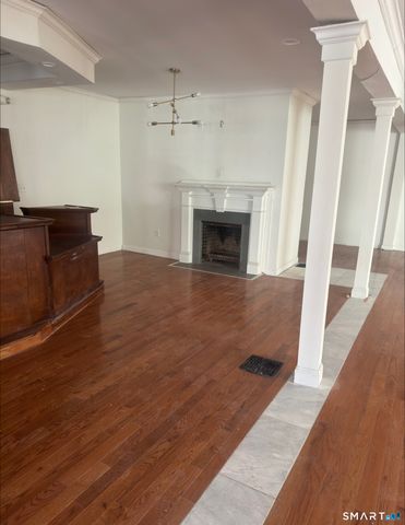 817 Albany Avenue, Hartford, CT 06112