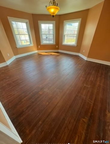 817 Albany Avenue, Hartford, CT 06112