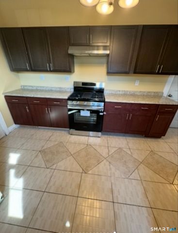 817 Albany Avenue, Hartford, CT 06112