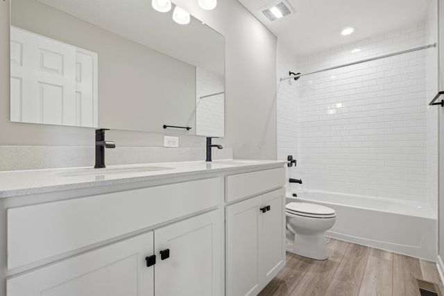 309 Reign Way, Pataskala, OH 43062