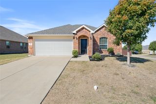 113 Sunburst Drive, Waxahachie, TX 75165