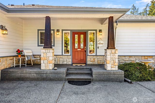 1987 NW Rampart Ridge Court, Bremerton, WA 98311