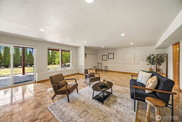 1987 NW Rampart Ridge Court, Bremerton, WA 98311
