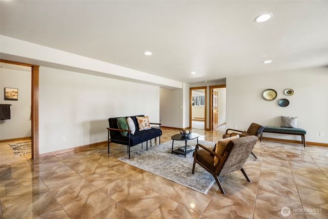 1987 NW Rampart Ridge Court, Bremerton, WA 98311