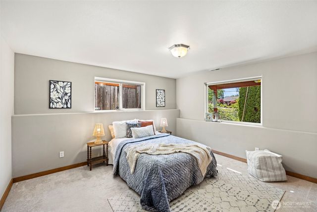 1987 NW Rampart Ridge Court, Bremerton, WA 98311