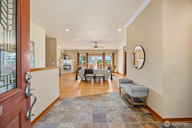 1987 NW Rampart Ridge Court, Bremerton, WA 98311
