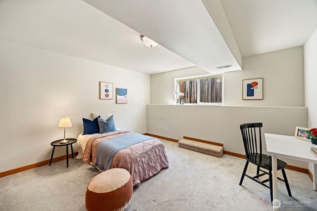 1987 NW Rampart Ridge Court, Bremerton, WA 98311