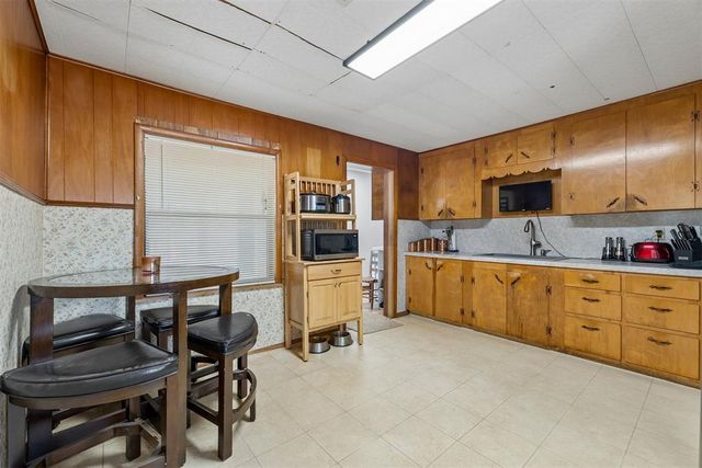 10220 Bellview Drive, Midwest City, OK 73130