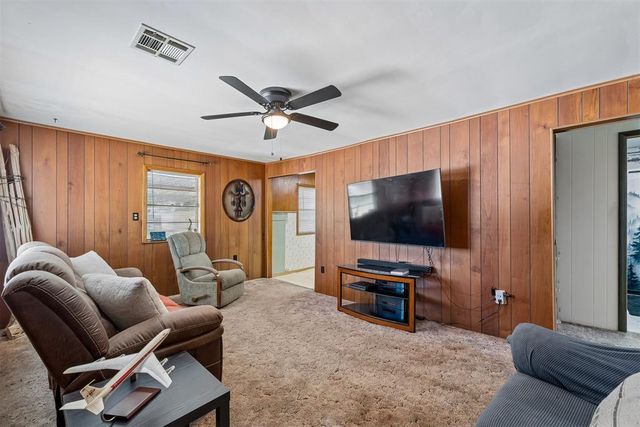 10220 Bellview Drive, Midwest City, OK 73130
