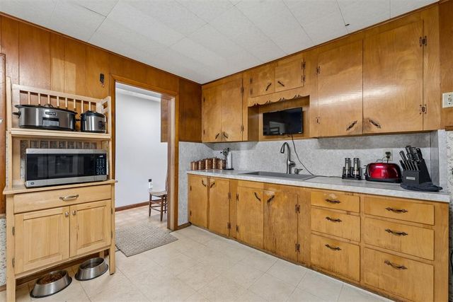 10220 Bellview Drive, Midwest City, OK 73130