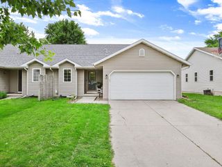 411 Trailside Drive, Deforest, WI 53532