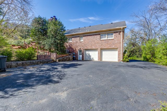 1227 Carl Seyfert Memorial Dr, Brentwood, TN 37027