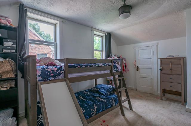17 Grand Avenue, Nashua, NH 03060