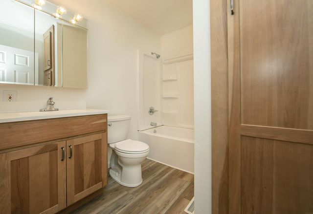 421 Morrell Avenue, Evansdale, IA 50707