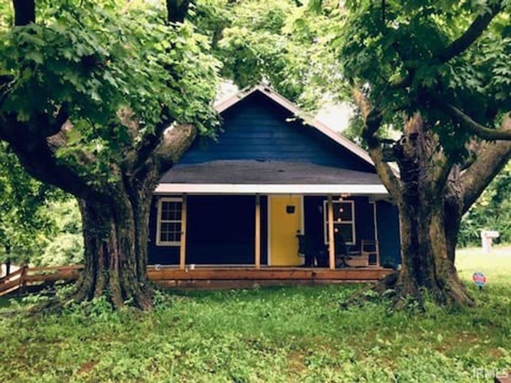 1775 S Henderson Street, Bloomington, IN 47401