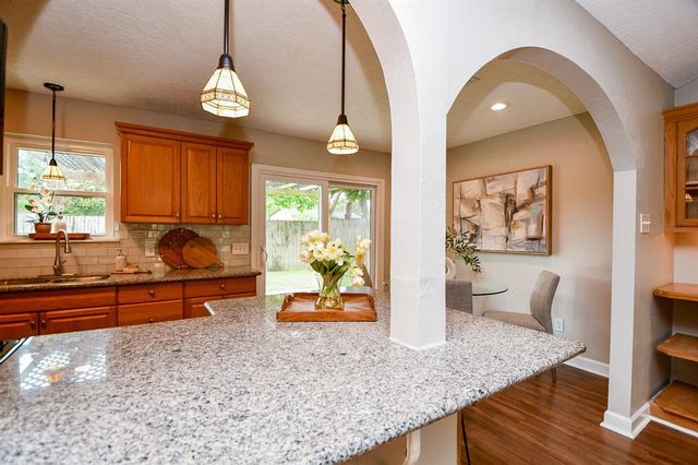 1022 Western Hills Drive, Katy, TX 77450