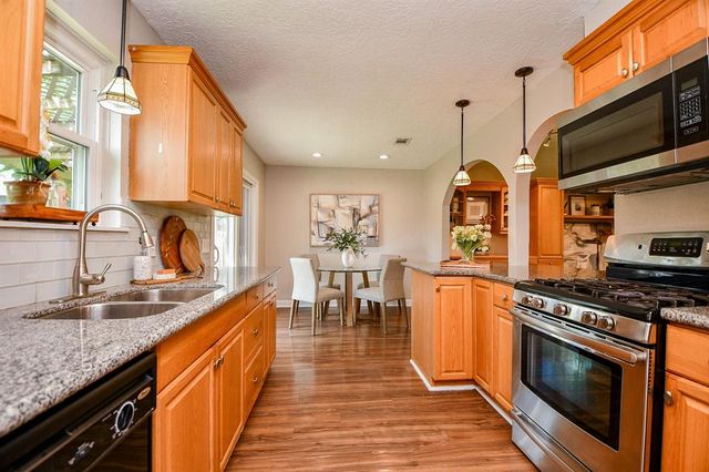 1022 Western Hills Drive, Katy, TX 77450