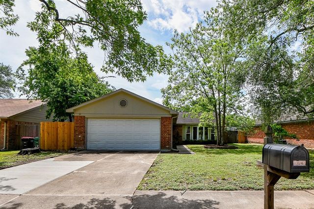 1022 Western Hills Drive, Katy, TX 77450